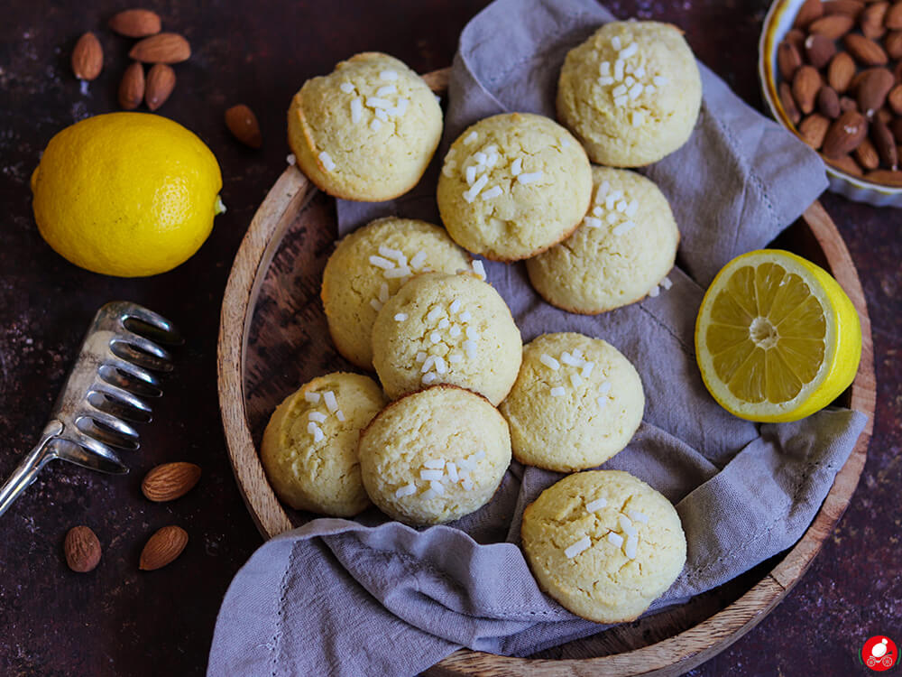 La Mozzarella In Carrozza - Biscotti al limone e mandorle