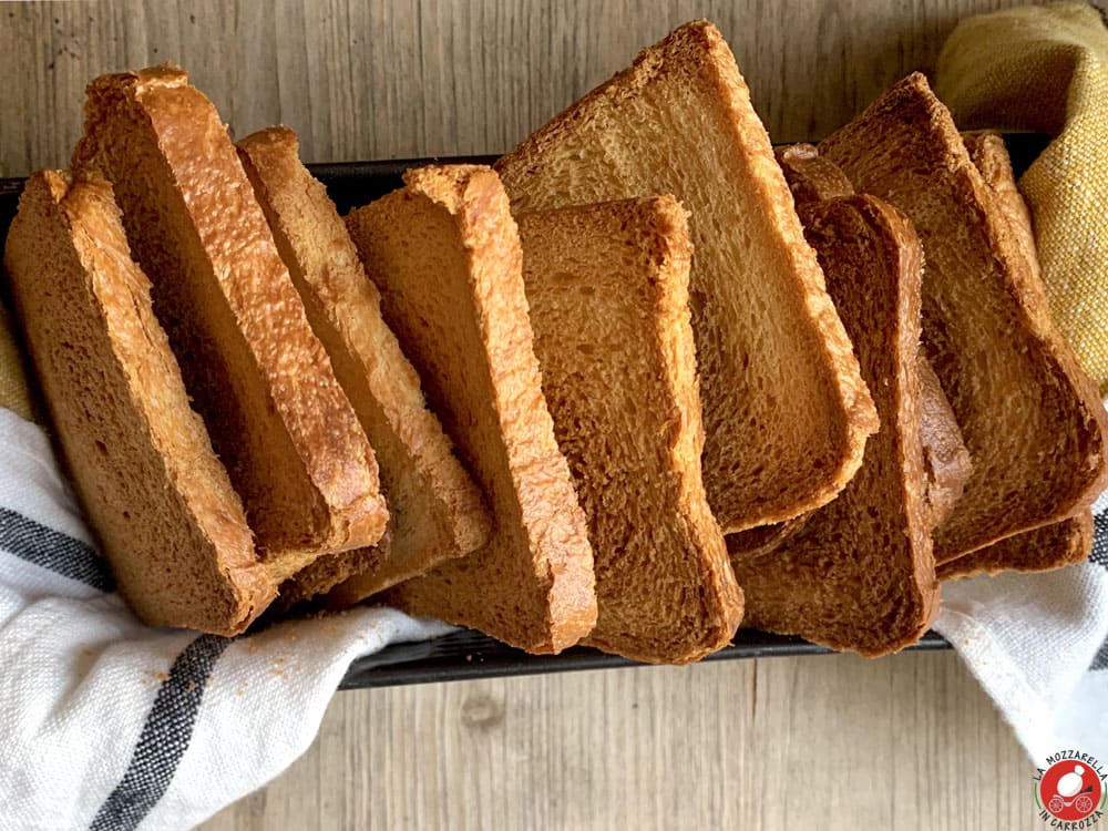 La Mozzarella In Carrozza - Fette biscottate (brioche dorée)