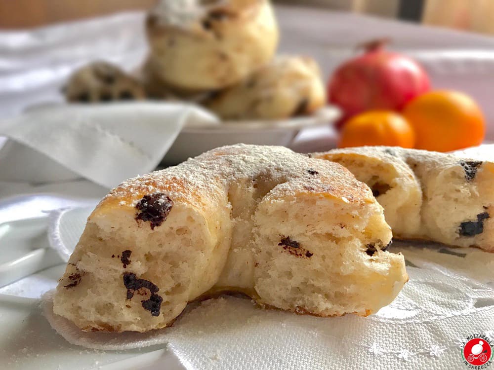 La Mozzarella In Carrozza - Ciambelline alla panna, sofficissime