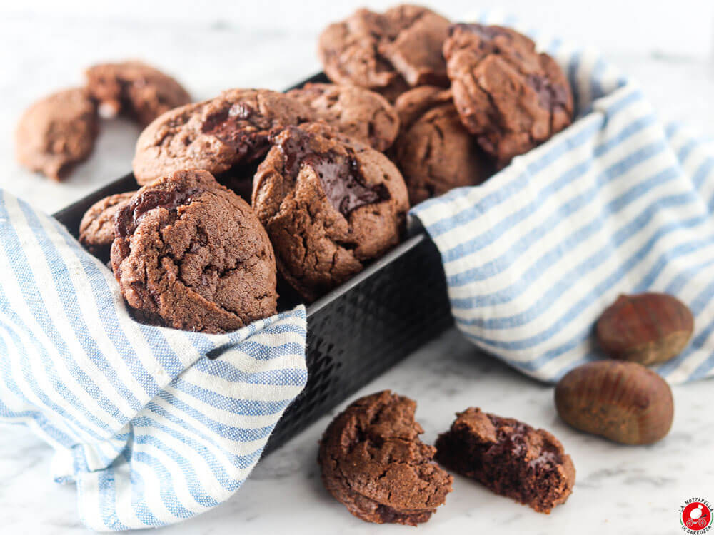 La Mozzarella In Carrozza - Cookies con farina di castagne al doppio cioccolato