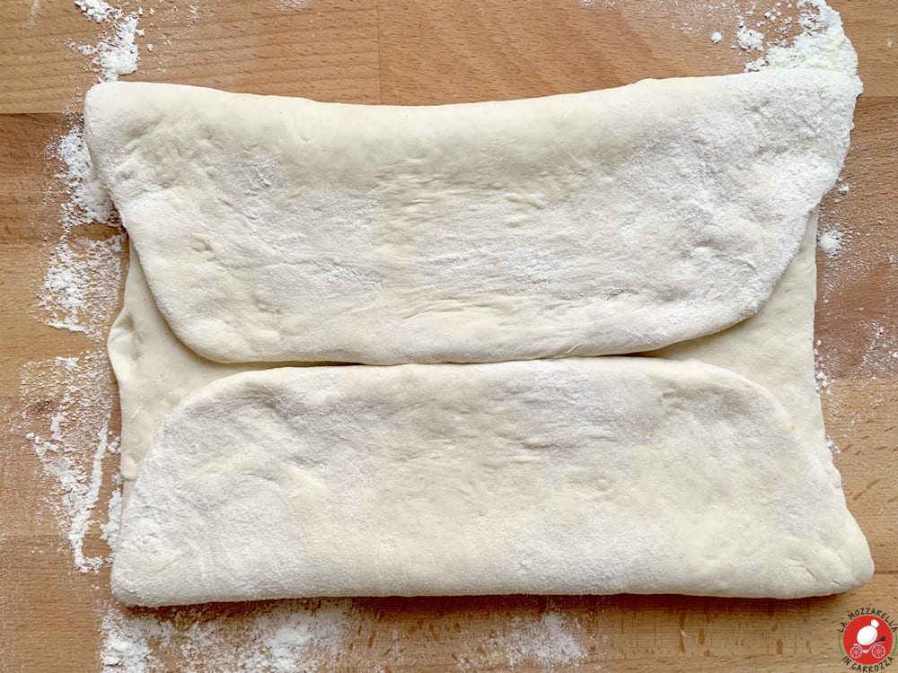 La Mozzarella In Carrozza - Michette (o Rosette)