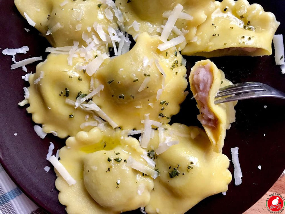 La Mozzarella In Carrozza - Saffron ravioli filled with potatoes and radicchio 