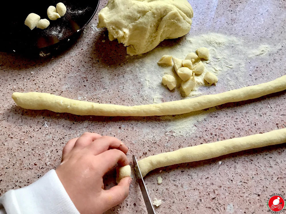 La Mozzarella In Carrozza - Gnocchi, no eggs recipe