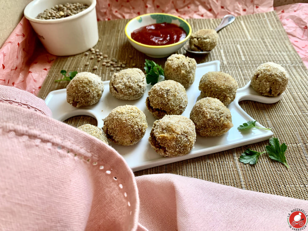 La Mozzarella In Carrozza - Lentil meatballs