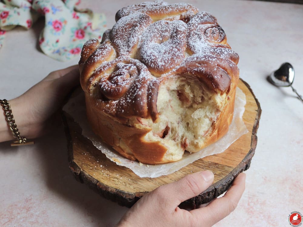 La Mozzarella In Carrozza - Rose cake 