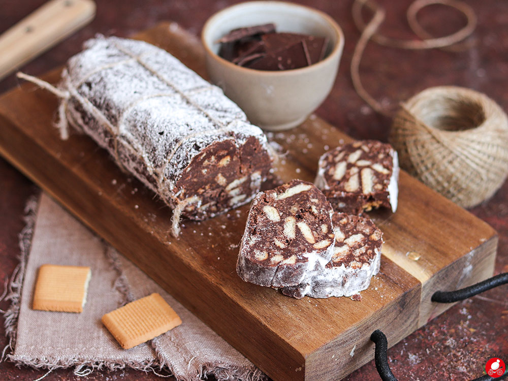 La Mozzarella In Carrozza - Salame di cioccolato (ricetta senza uova)