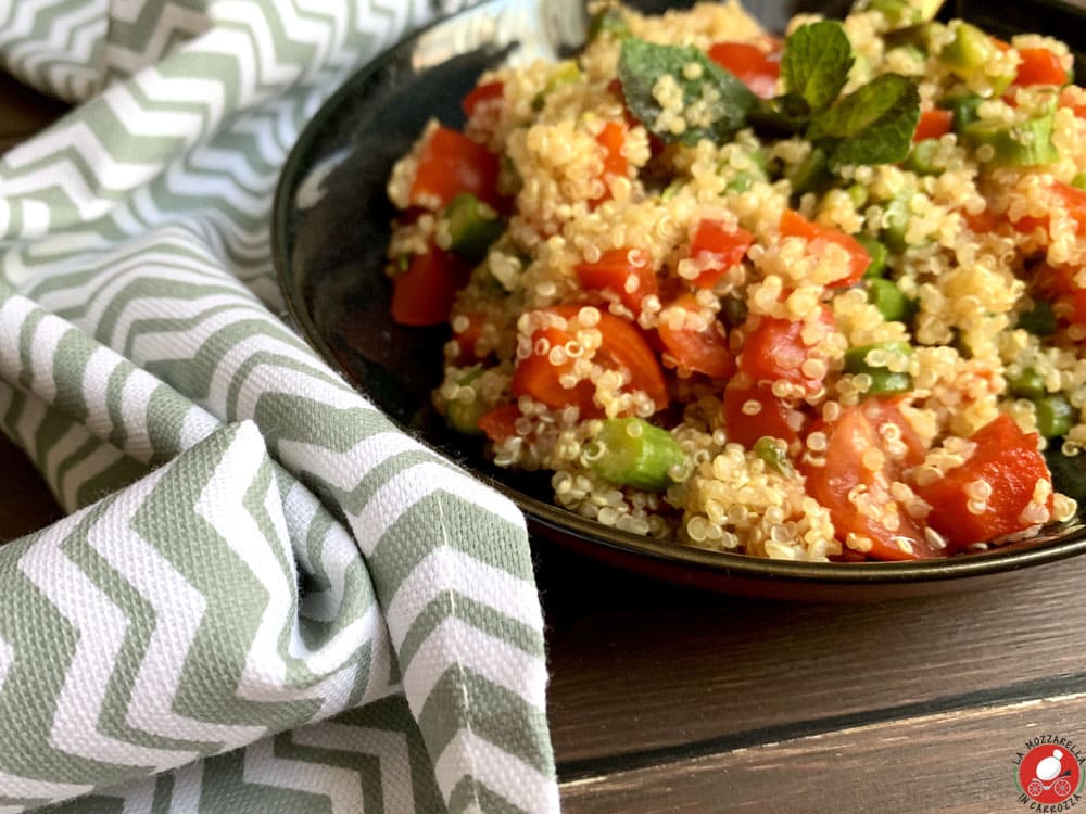 La Mozzarella In Carrozza - Insalata di quinoa