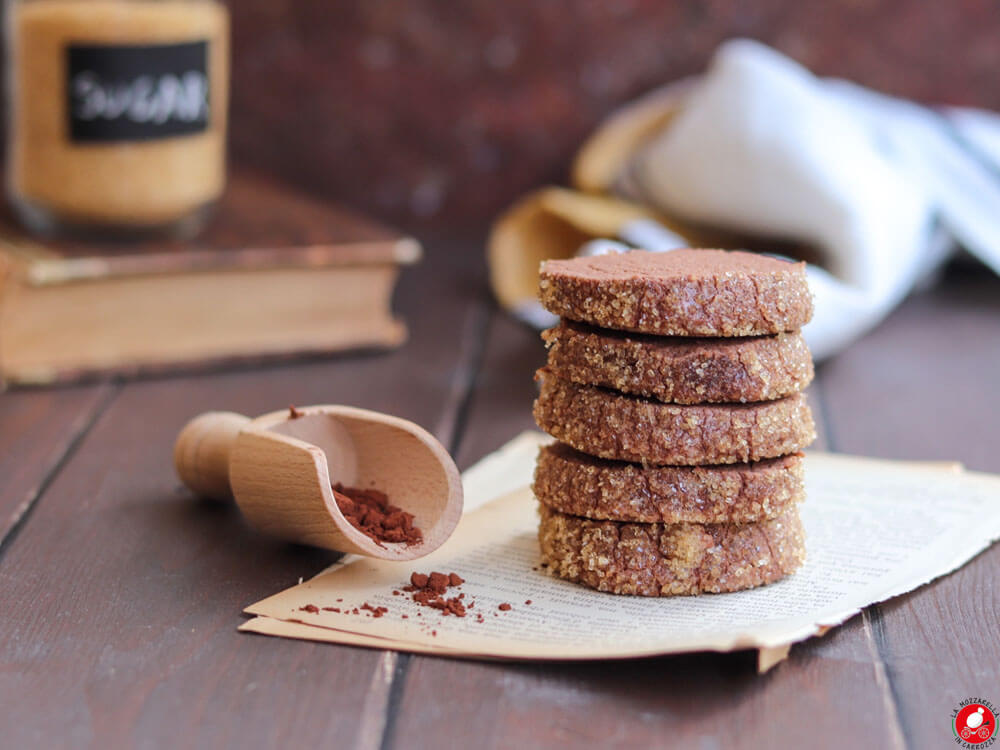 La Mozzarella In Carrozza - Biscotti sablé con fave di cacao