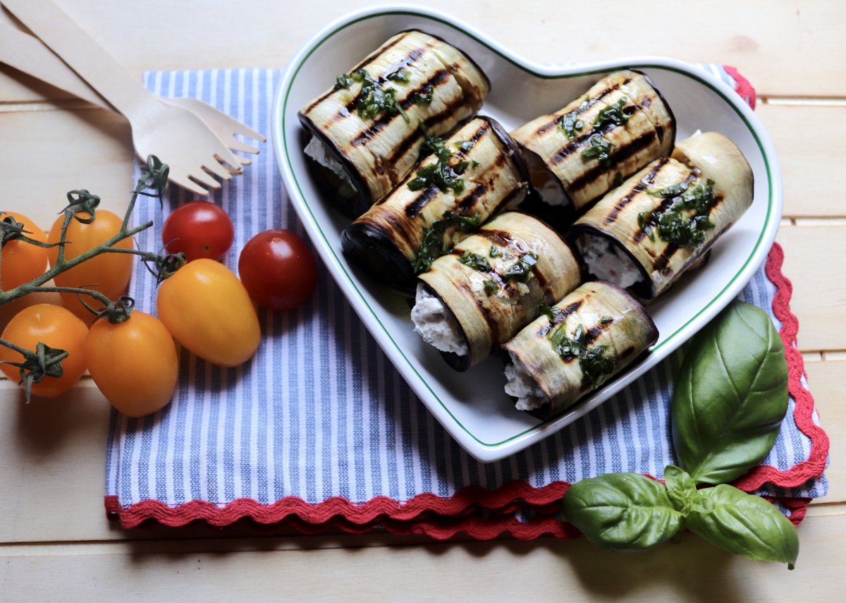 Involtini di melanzane estivi