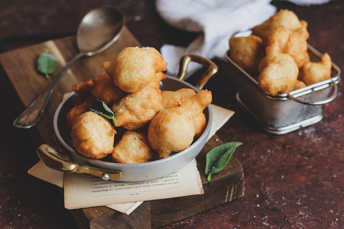 Zeppoline salate