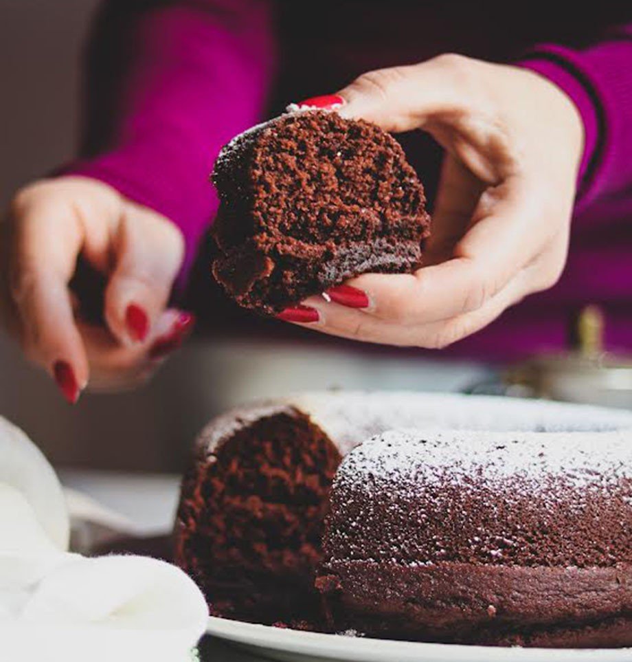 Ciambellone vegan soffice al cacao